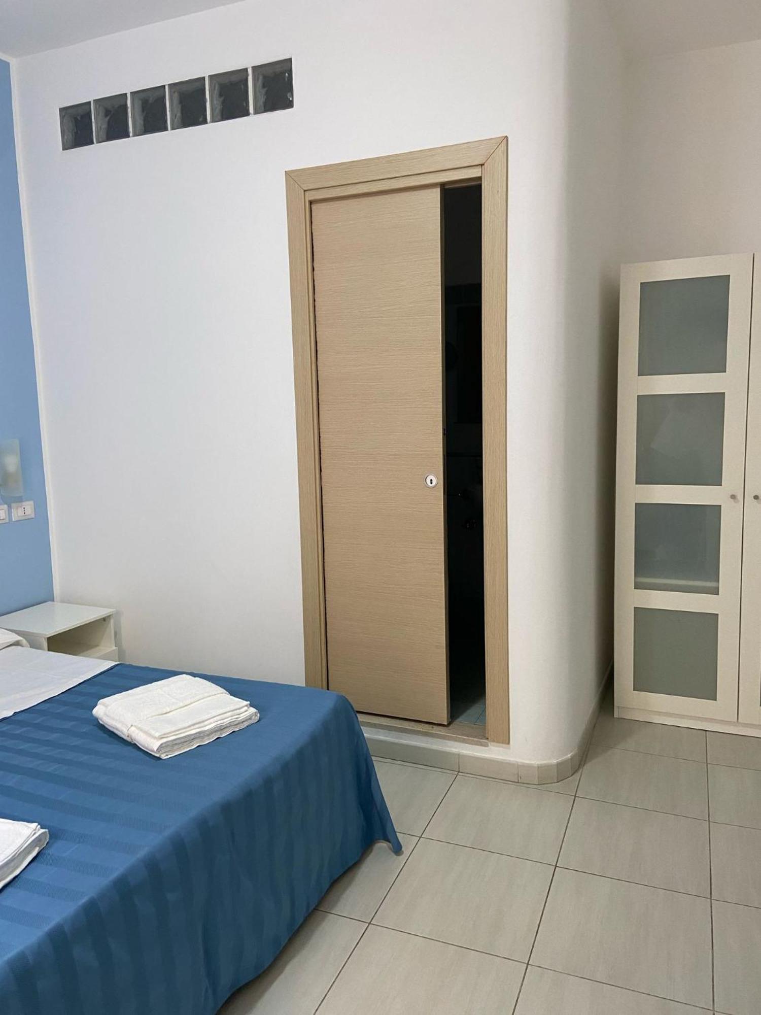 Maniel Beach Hotel Letojanni Kültér fotó