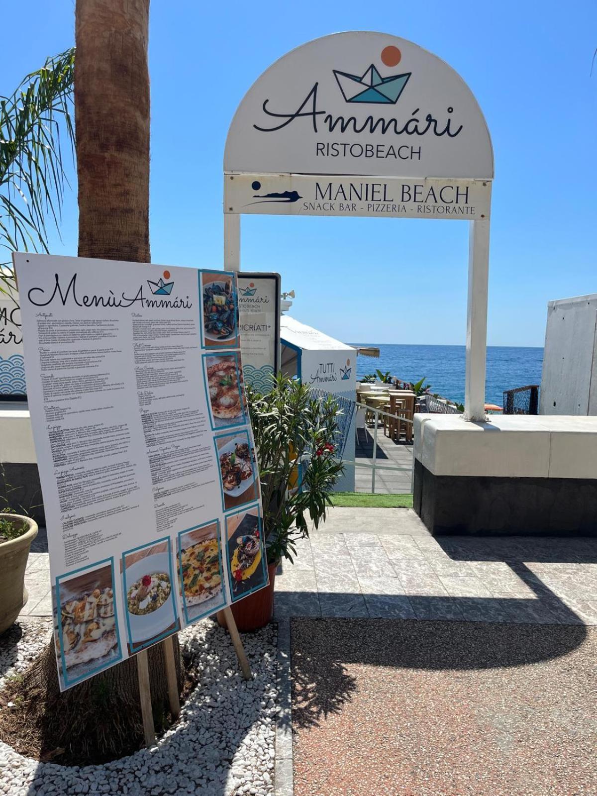 Maniel Beach Hotel Letojanni Kültér fotó